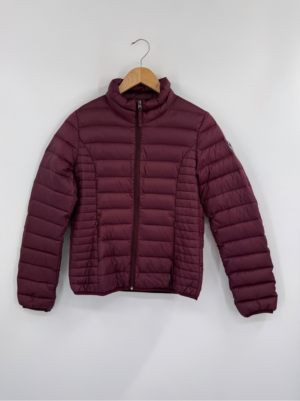 Abercrombie & Fitch Down Series Lightweight Puffer Jacket | Burgundy | Small